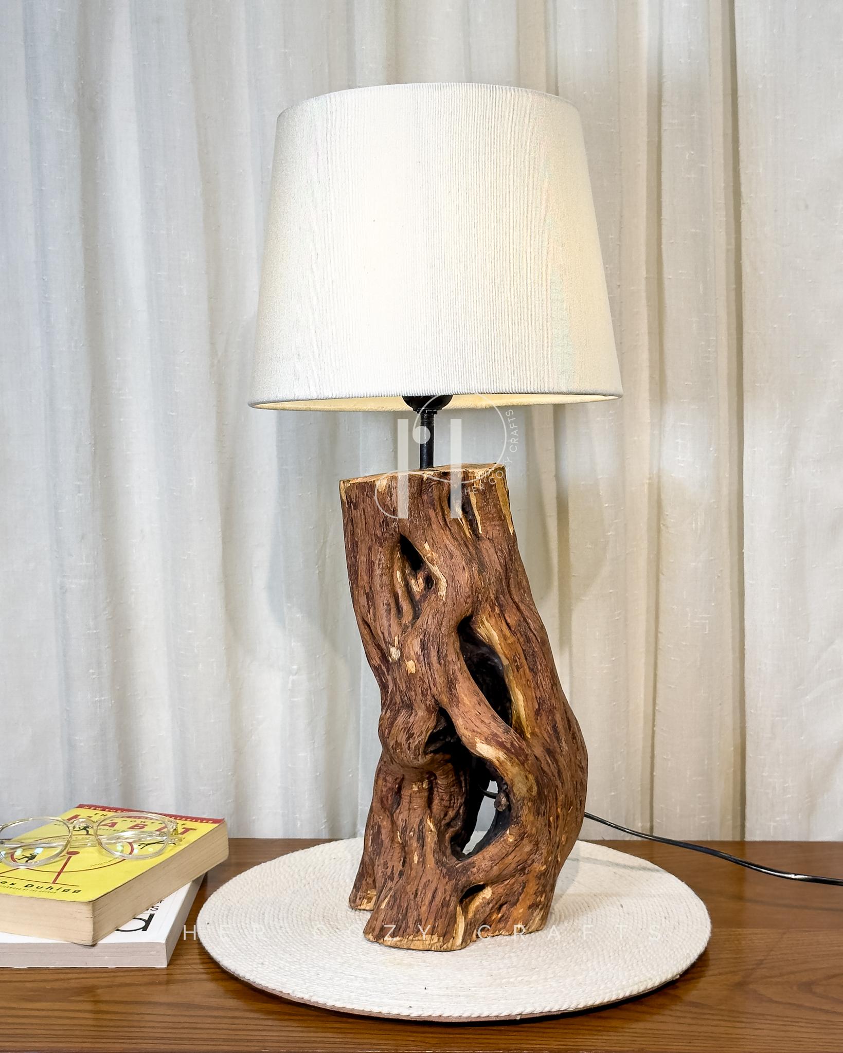 Hollow trunk lamp