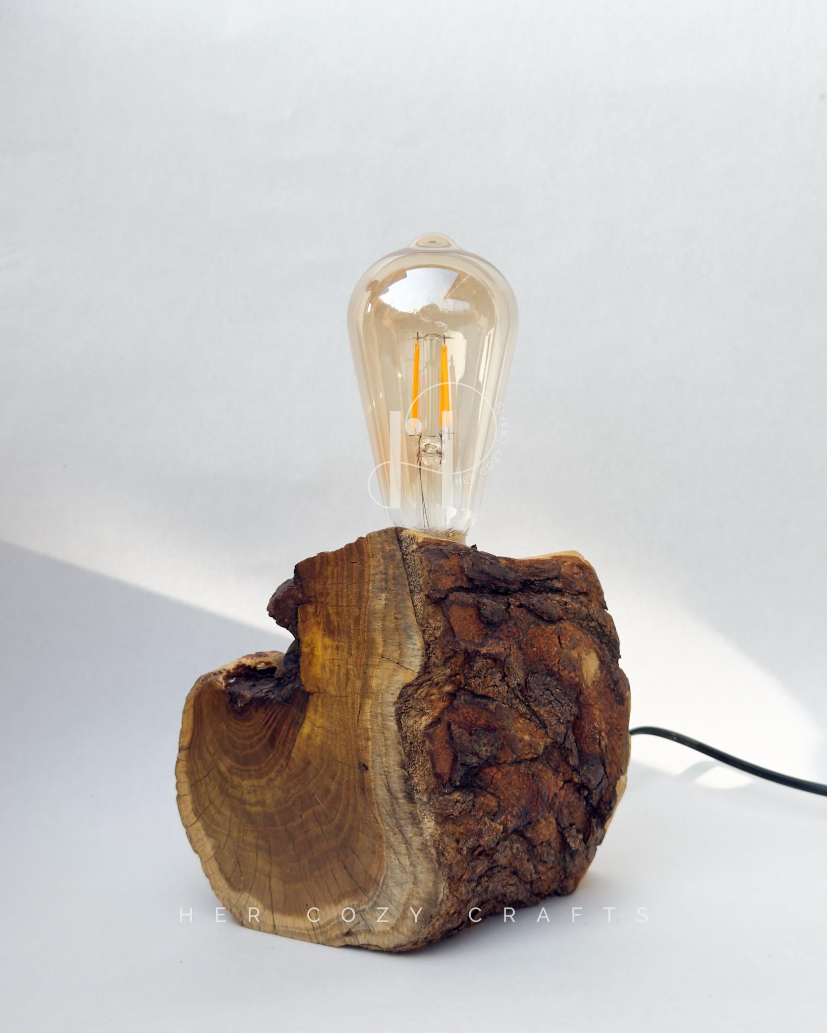 Woodcrest Bulb Lamp