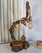 Hook Rise Lamp