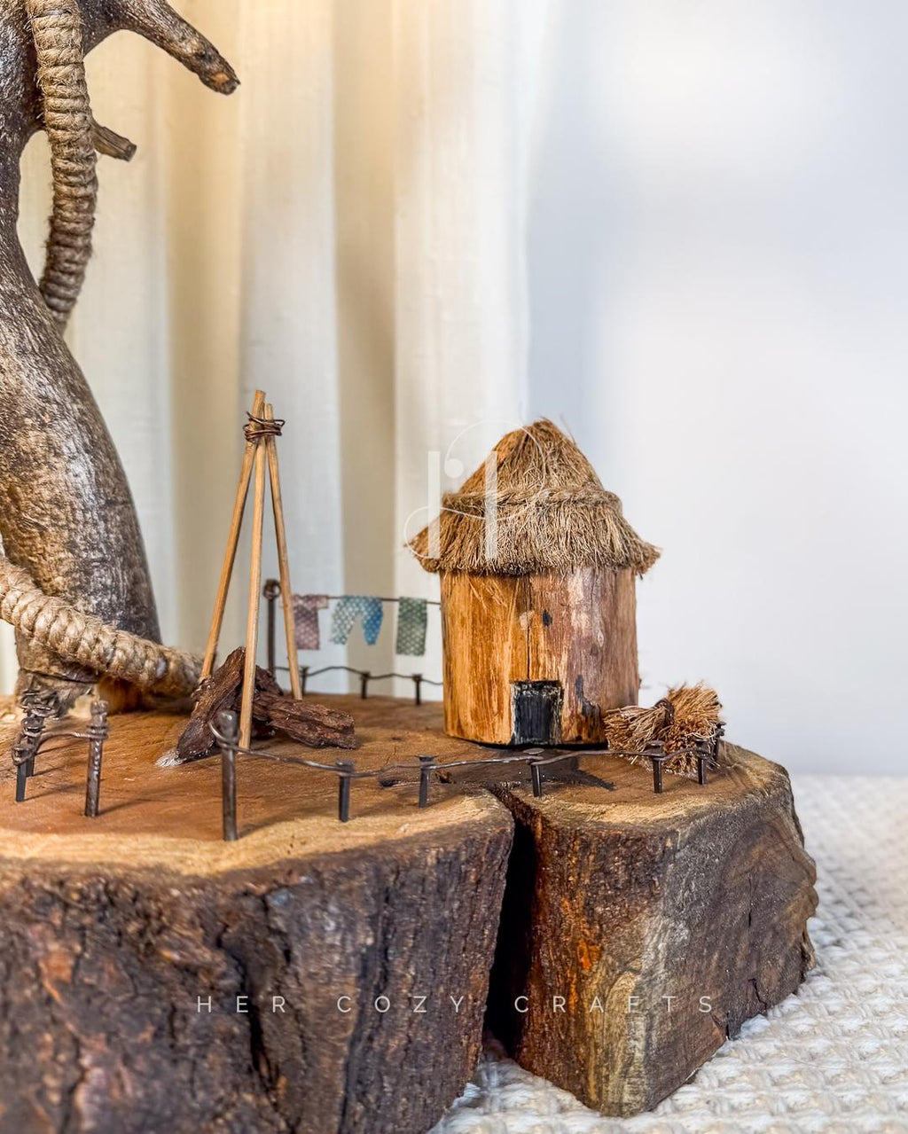 Hook Rise Lamp