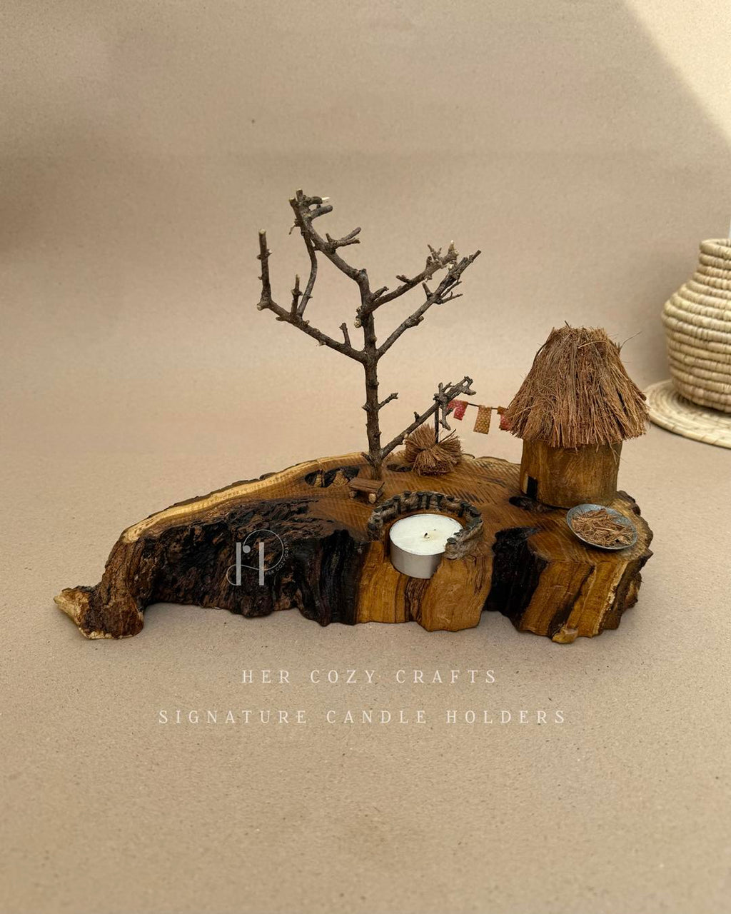 Oakshade House | Signature Tealight Candle Holder with Strawroof Miniature Scene