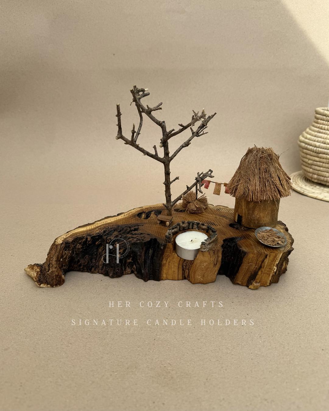 Oakshade House | Signature Tealight Candle Holder with Strawroof Miniature Scene