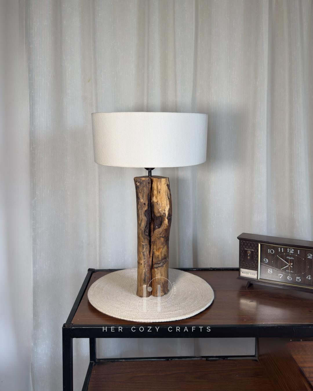 Woodline Lamp