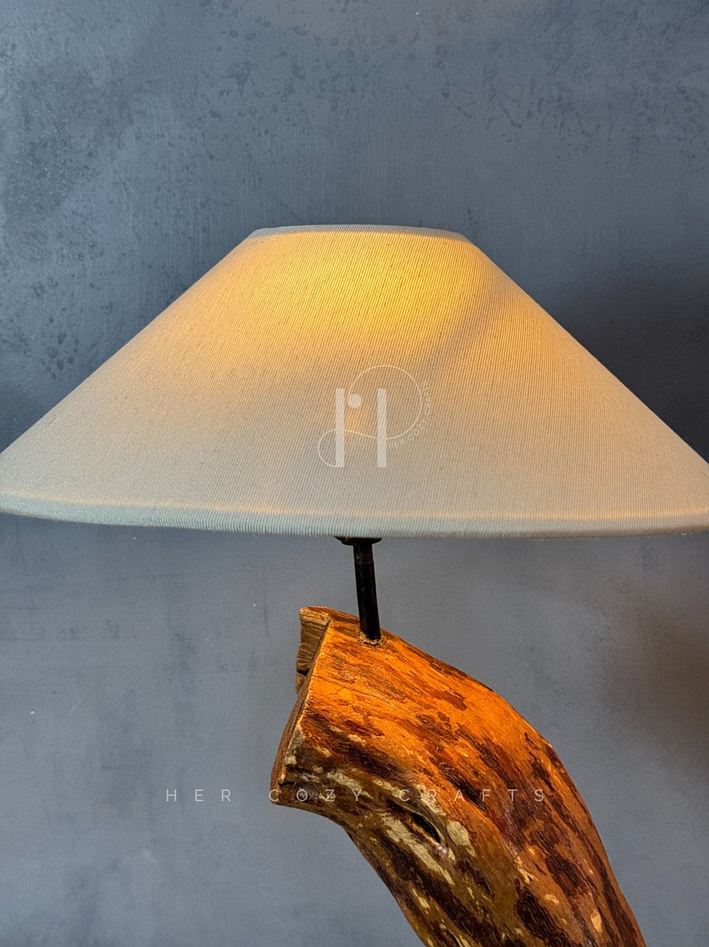 Curved Root Lamp – Sculptural Wooden Base with Soft Fabric Shade