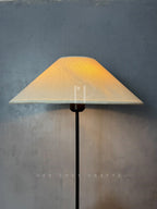 Driftwood Base Lamp – Sculptural Branch Wood with Off-White Fabric Shade