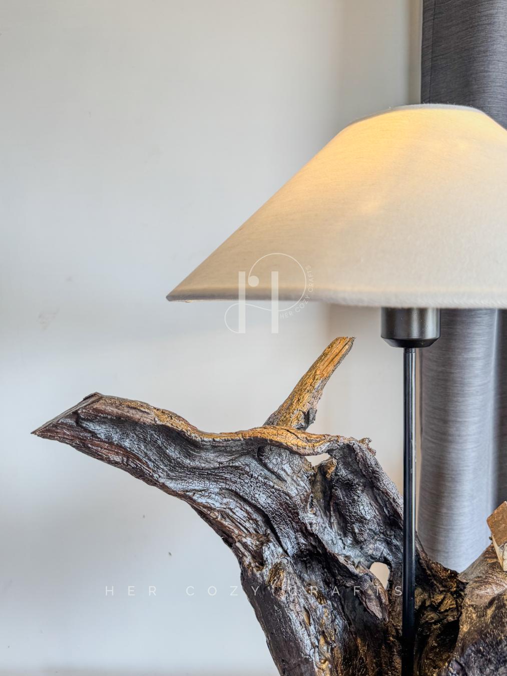 Treehouse Root Lamp – Sculptural Trunk Base with Natural Fabric Shade