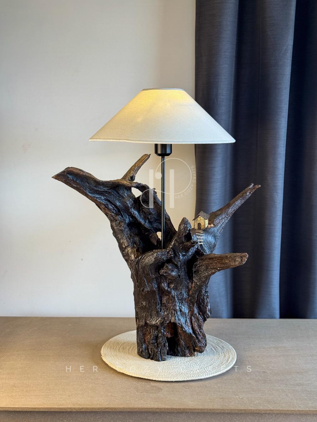 Treehouse Root Lamp – Sculptural Trunk Base with Natural Fabric Shade