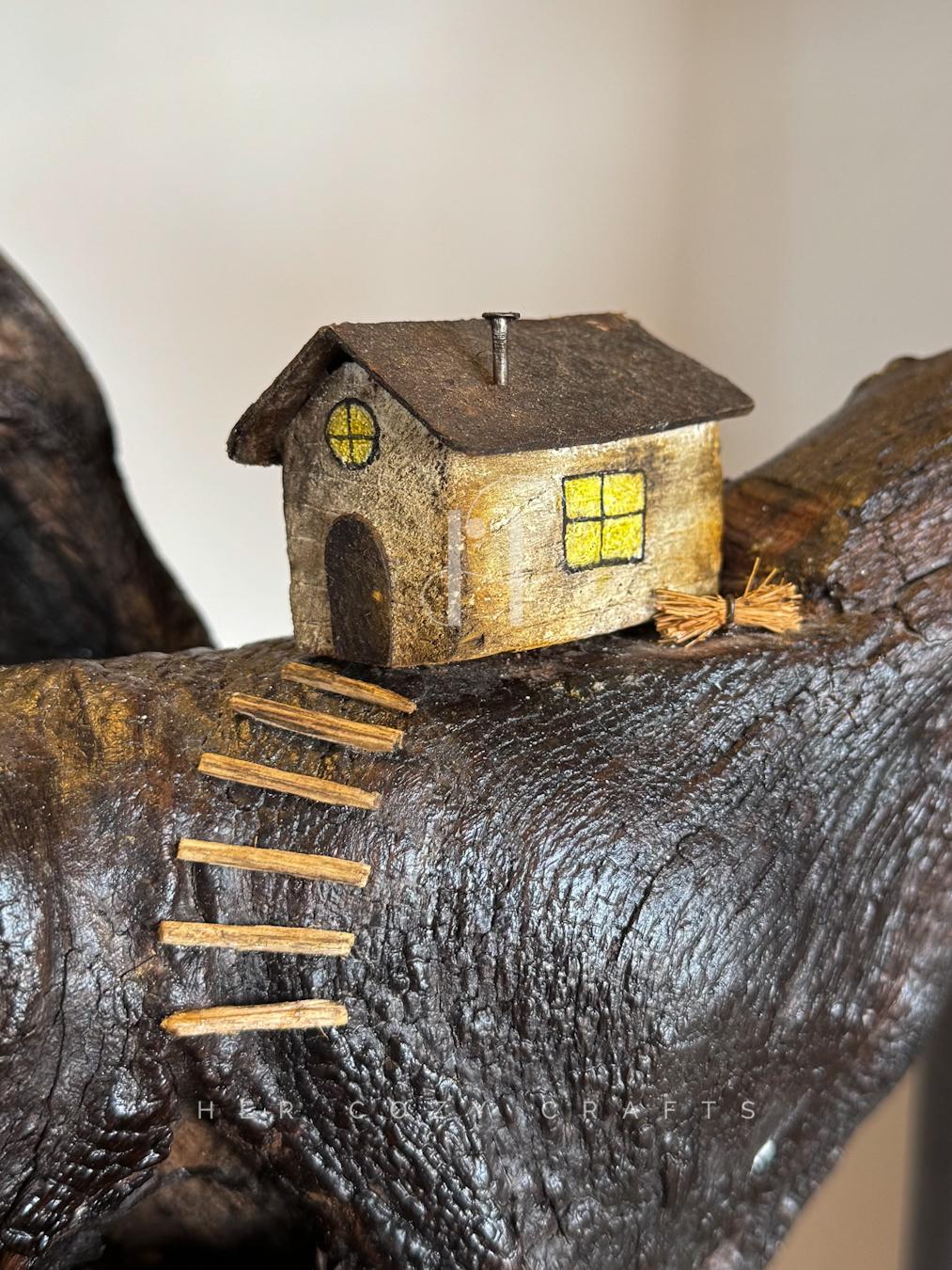 Treehouse Root Lamp – Sculptural Trunk Base with Natural Fabric Shade