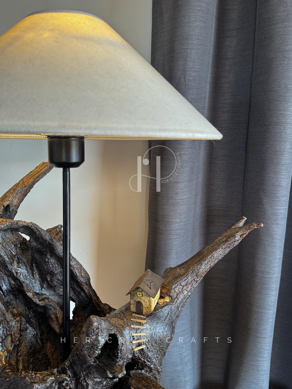 Treehouse Root Lamp – Sculptural Trunk Base with Natural Fabric Shade