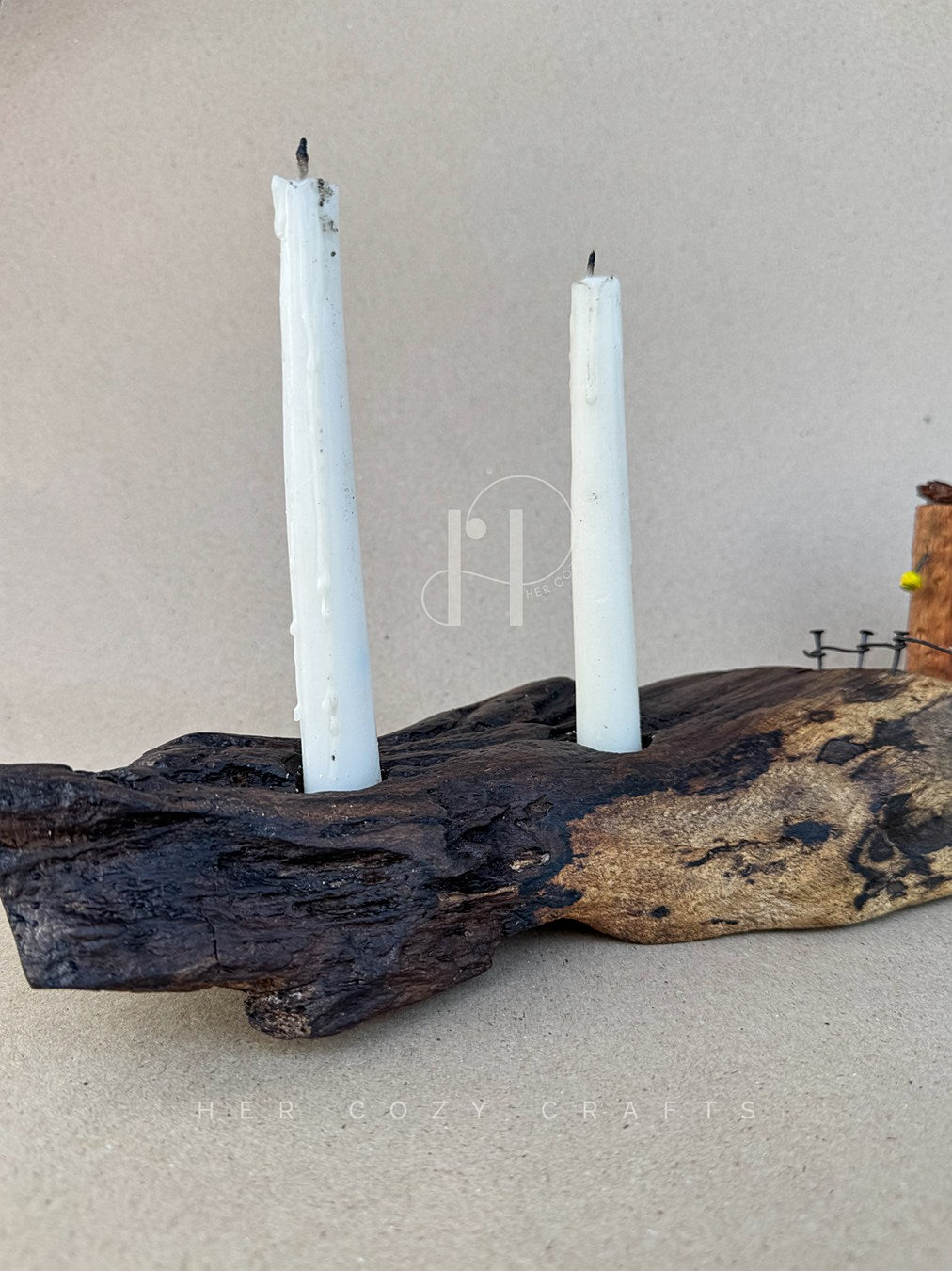 Driftwood Haven – Natural Wood Candle Holder with Miniature Cottage