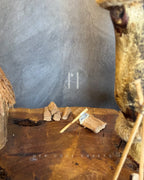 Hut Corner Lamp