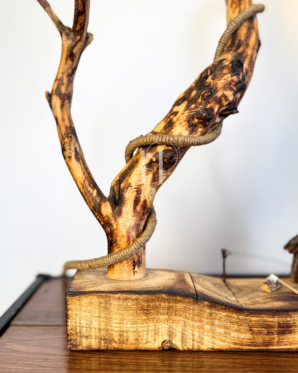 The Wildwood table lamp