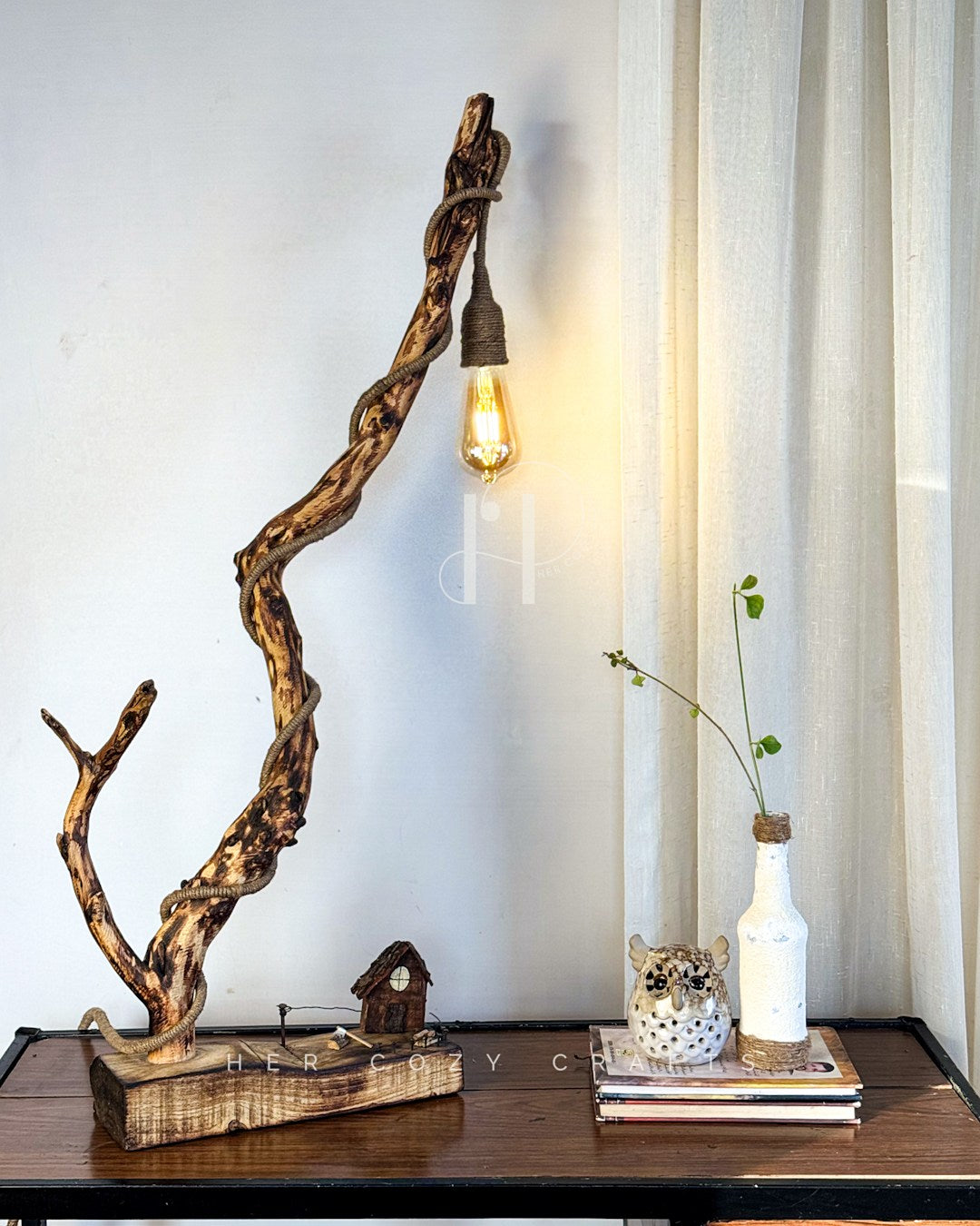 The Wildwood table lamp