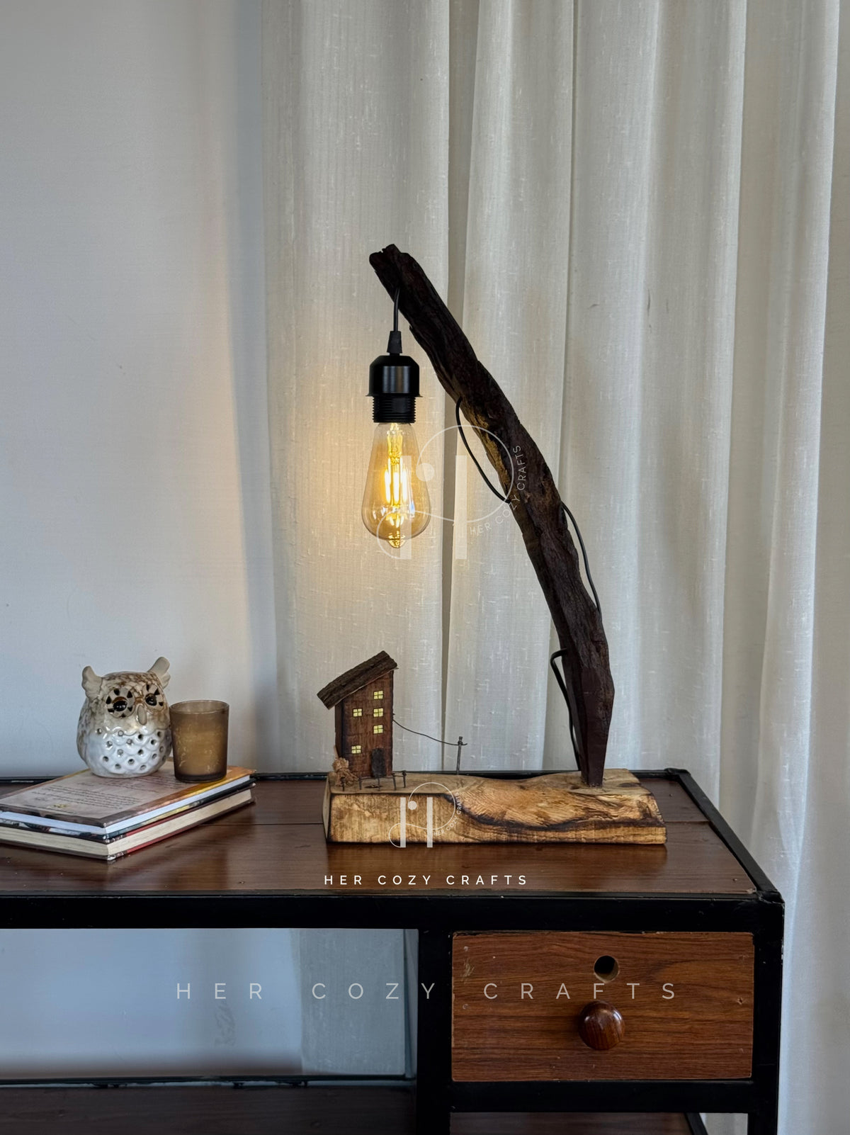 Timber Tale Lamp